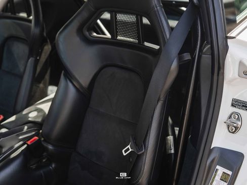 Used 2011 Porsche 911 GT2 RS RWD image 39