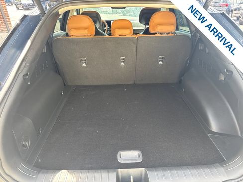 Used 2025 Kia EV6 Wind RWD image 13