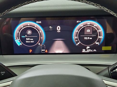 New 2025 Volkswagen Tiguan SE image 35