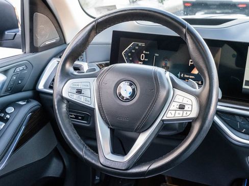 Used 2024 BMW X7 xDrive40i image 24