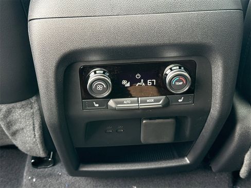 New 2026 Buick Enclave Avenir w/ Super Cruise Package image 31