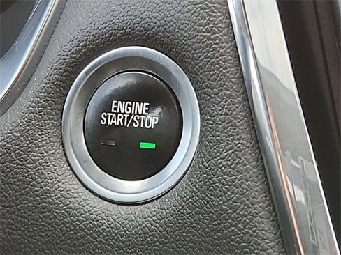 Certified 2023 Chevrolet Traverse RS image 17