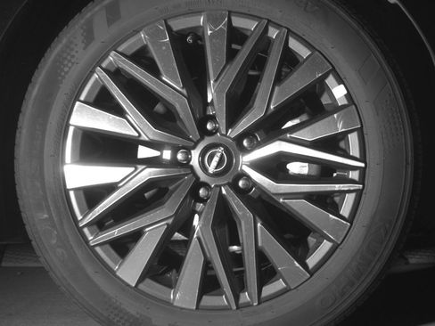 Used 2025 Nissan Altima 2.5 SV image 13