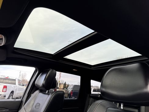 Used 2014 Jeep Grand Cherokee Overland w/ Advanced Technology Group image 19