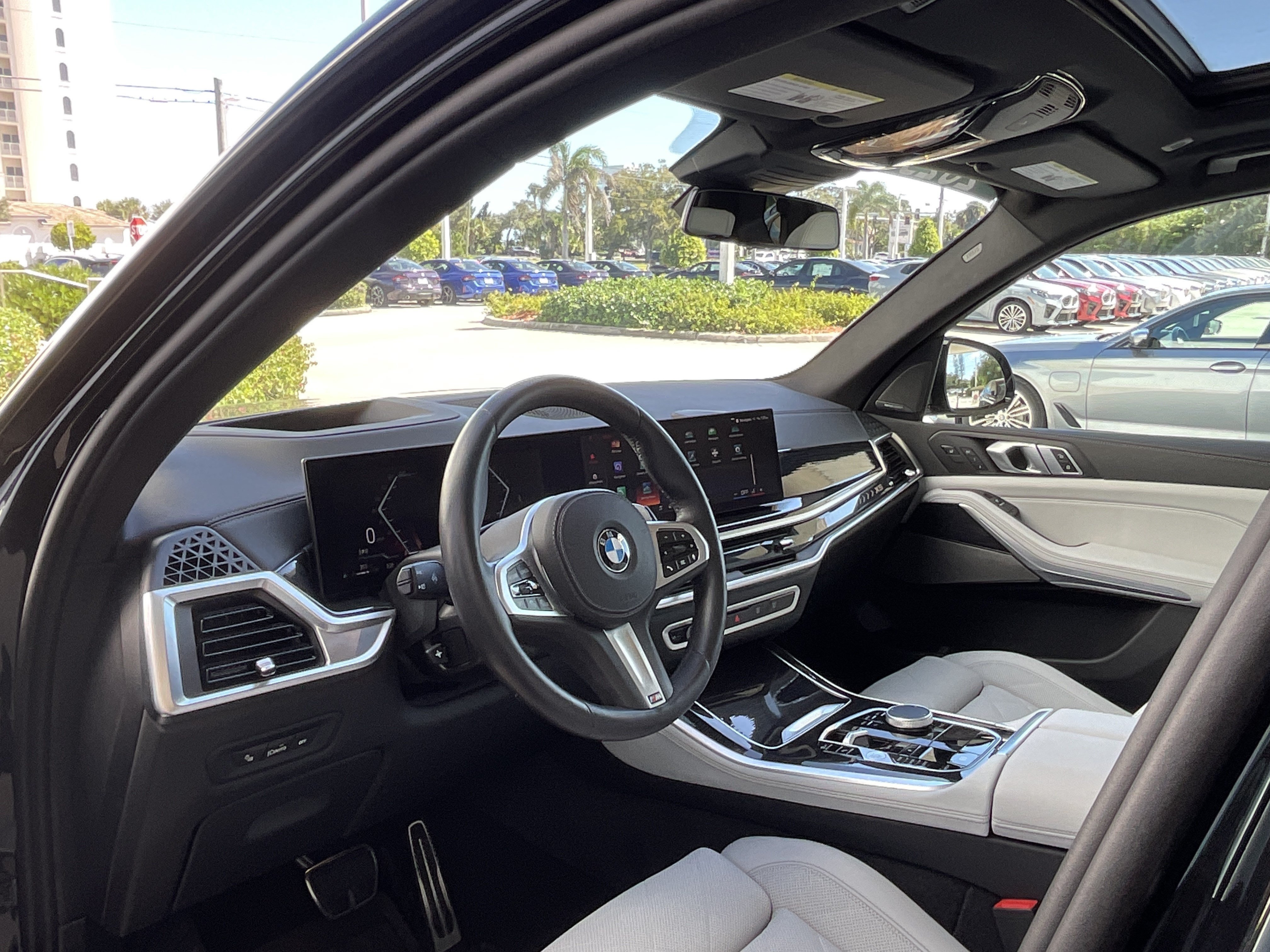 Certified 2025 BMW X5 sDrive40i w/ M Sport Package RWD image 9