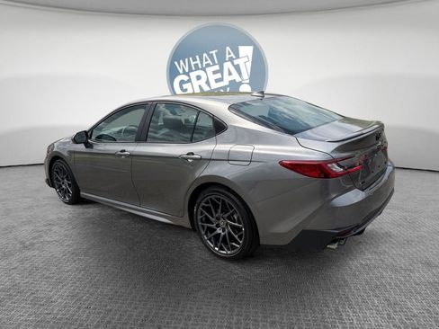 Used 2026 Toyota Camry SE w/ Convenience Package FWD image 6