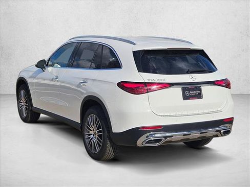 Certified 2026 Mercedes-Benz GLC 300 image 7