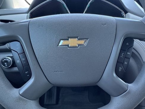 Used 2017 Chevrolet Traverse LS FWD image 23