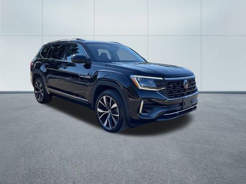 Used 2024 Volkswagen Atlas SEL Premium R-Line image 4