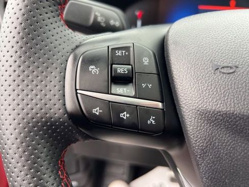 Certified 2023 Ford Escape ST-Line w/ Tech Pack #1 AWD/4WD image 8