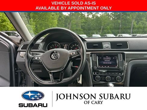 Used 2016 Volkswagen Passat 1.8T SE FWD image 7