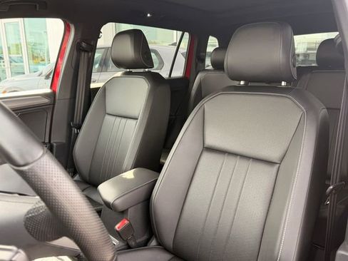 Certified 2024 Volkswagen Tiguan SE R-Line AWD/4WD image 13