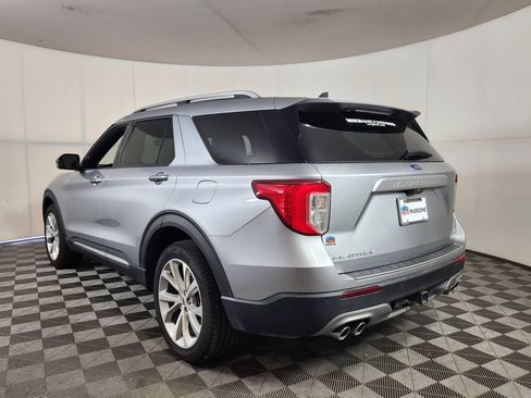 Used 2023 Ford Explorer Platinum w/ Technology Package AWD/4WD image 5