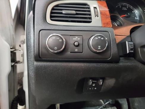 Used 2011 Chevrolet Silverado 2500 LTZ w/ Snow Plow Prep Package image 17