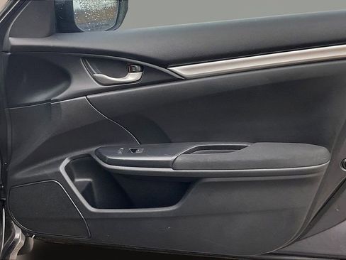 Used 2020 Honda Civic LX image 29