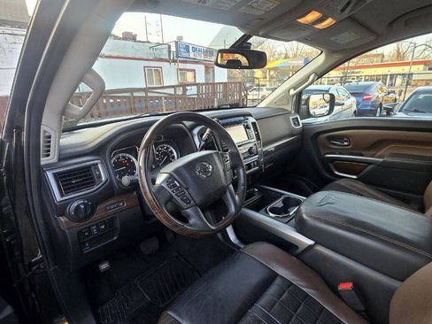 Used 2017 Nissan Titan Platinum Reserve image 6