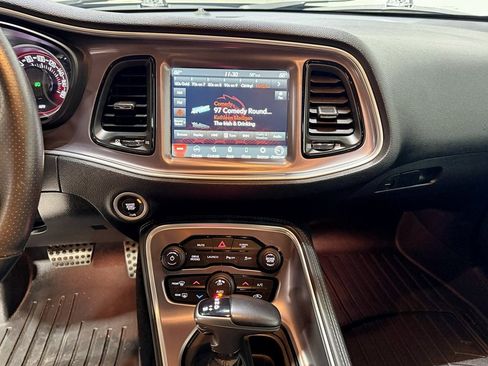 Used 2021 Dodge Challenger R/T Scat Pack image 19
