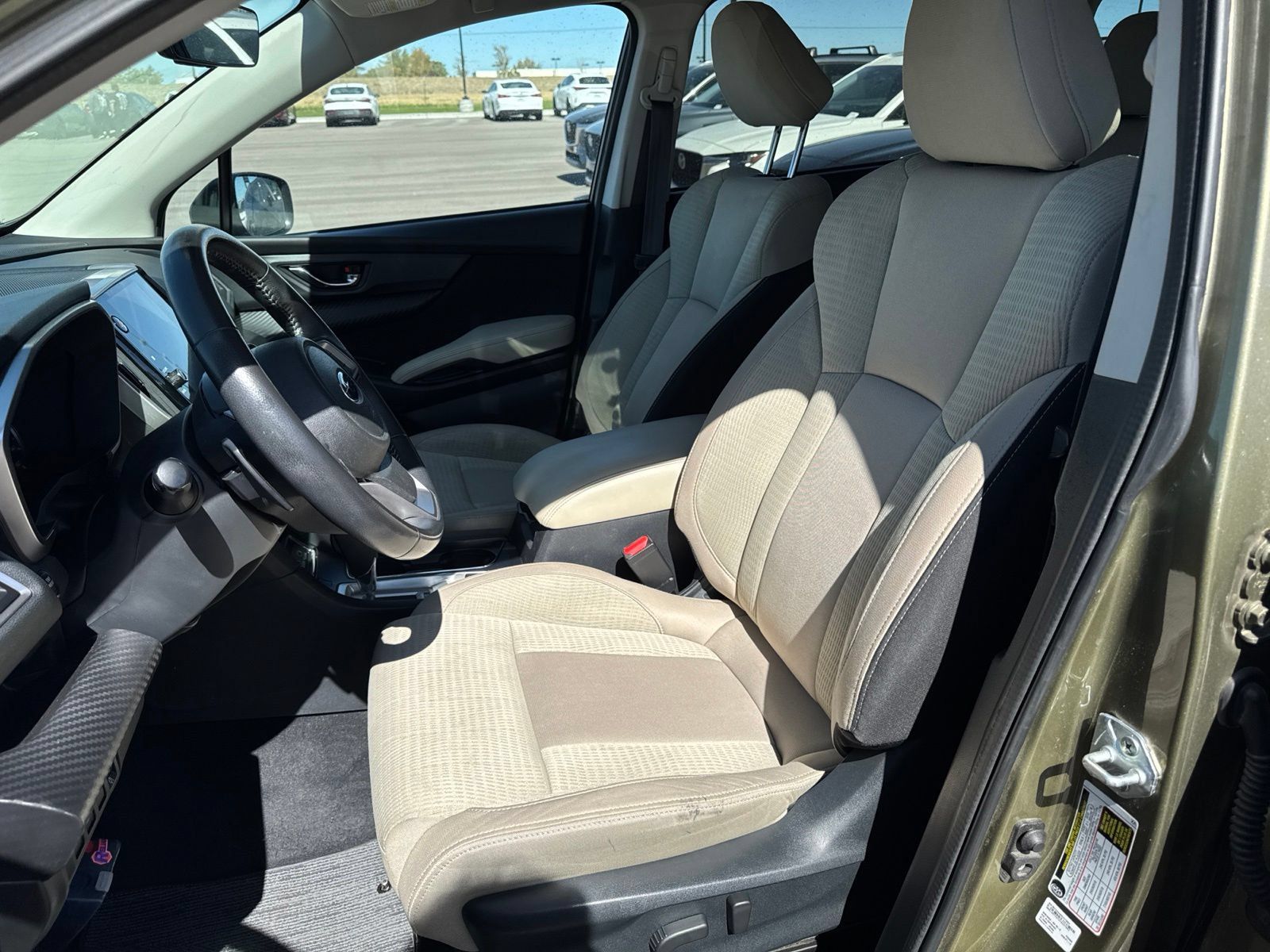Used 2023 Subaru Ascent Premium w/ Convenience Package AWD/4WD image 8