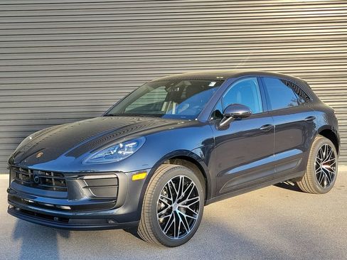 New 2026 Porsche Macan image 1
