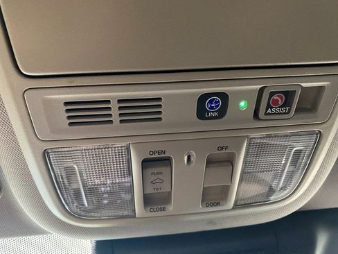 Used 2020 Honda Accord Touring image 24