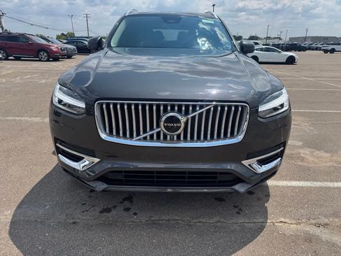 Used 2024 Volvo XC90 B5 Core w/ Protection Package Premier AWD/4WD image 2