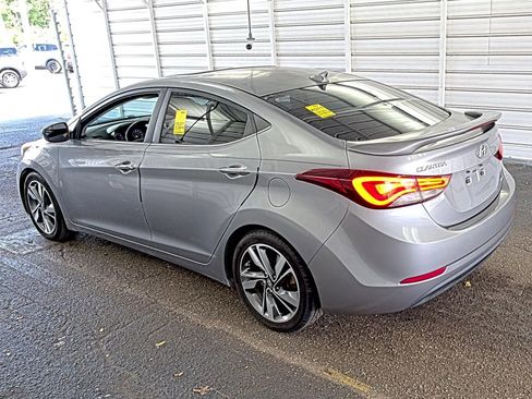 Used 2014 Hyundai Elantra Limited w/ Option Group 03 FWD image 4