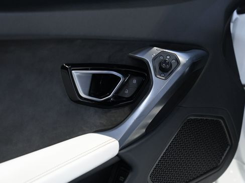 Used 2015 Lamborghini Huracan LP 610-4 image 23