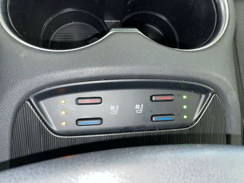 Used 2021 Toyota Venza XLE w/ Softex Package image 21