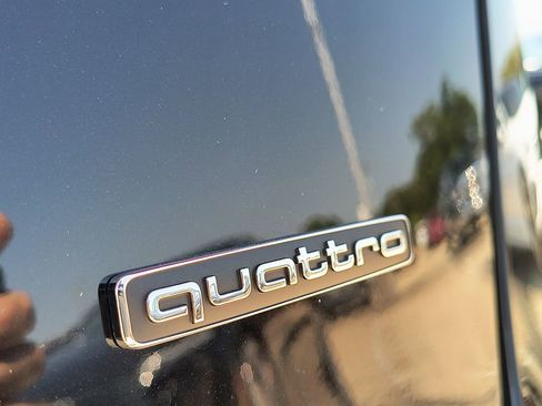 New 2025 Audi A6 e-tron Premium image 4