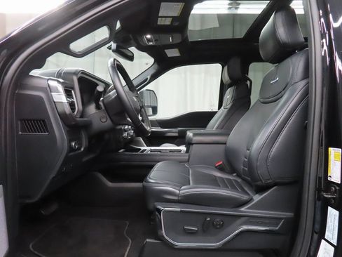 Used 2025 Ford F450 Platinum AWD/4WD image 11
