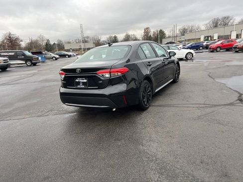 Used 2022 Toyota Corolla LE image 8