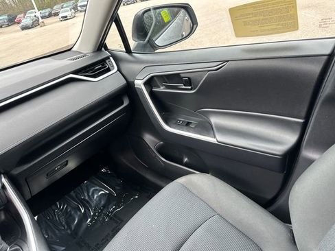 Certified 2024 Toyota RAV4 LE AWD/4WD image 25