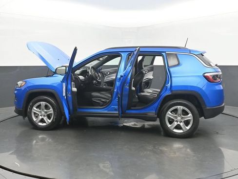 Used 2024 Jeep Compass Latitude AWD/4WD image 53