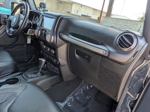 Used 2018 Jeep Wrangler Unlimited Sport S image 21