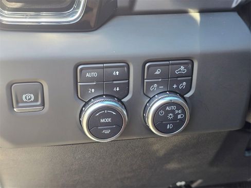 Used 2024 GMC Sierra 3500 Denali Ultimate image 25