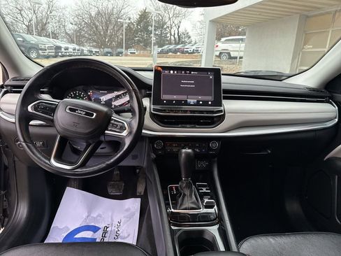 Used 2022 Jeep Compass Limited image 12