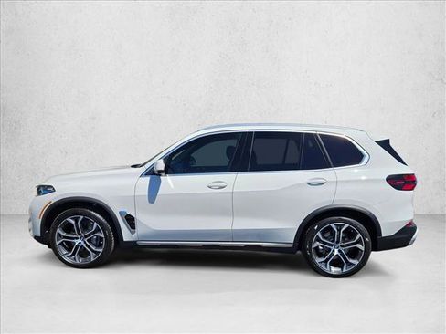 New 2026 BMW X5 xDrive40i AWD/4WD image 5