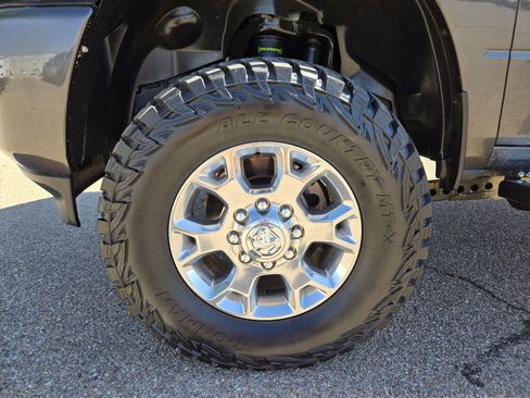 Used 2023 RAM 2500 Laramie AWD/4WD image 16