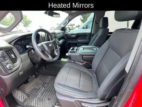 Used 2019 Chevrolet Silverado 1500 Custom w/ Custom Convenience Package AWD/4WD image 9