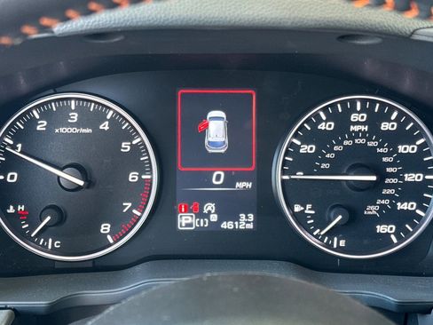 Certified 2025 Subaru Crosstrek 2.5i Limited w/ Crosstrek Mirror Package image 27