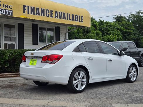 Used 2015 Chevrolet Cruze LTZ FWD image 3