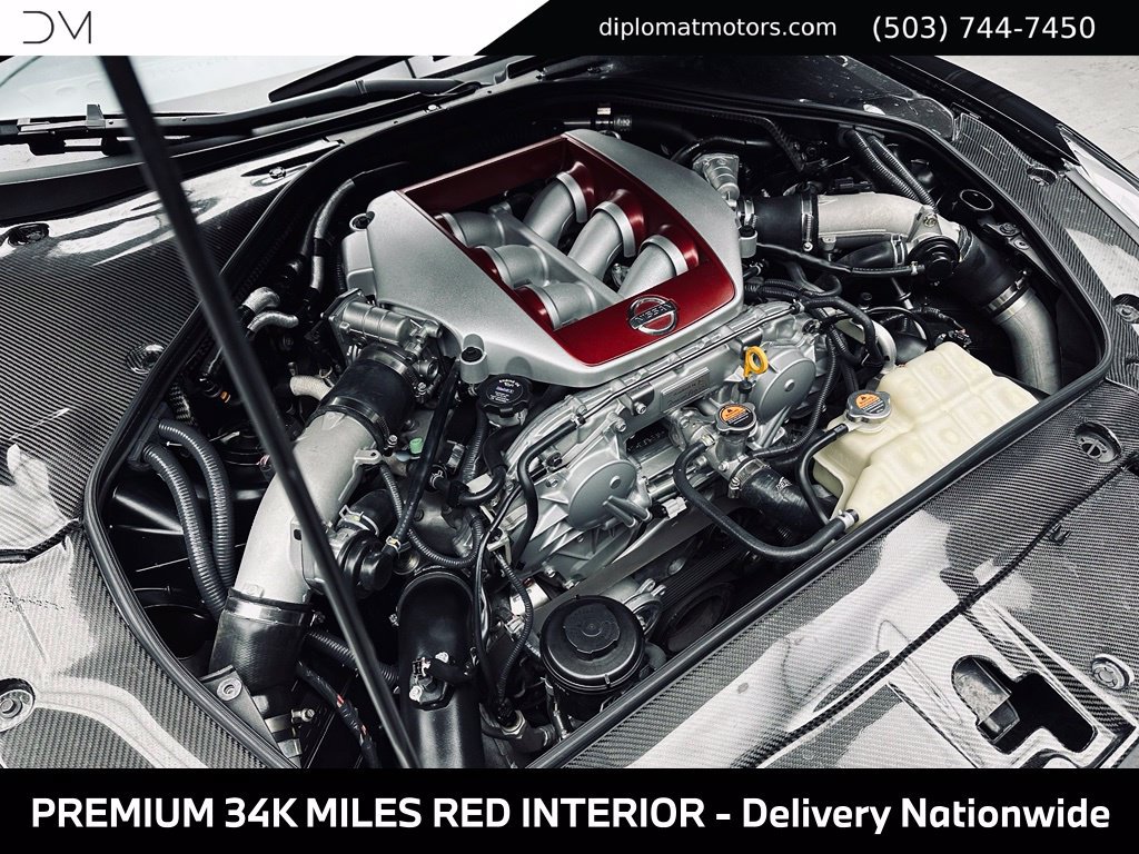 Used 2018 Nissan GT-R Premium w/ Premium Interior Package AWD/4WD image 46