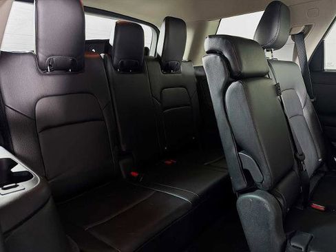 Certified 2023 Nissan Pathfinder SL AWD/4WD image 24