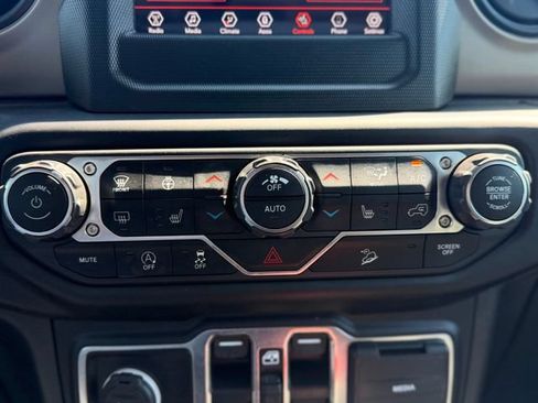 Used 2020 Jeep Wrangler Unlimited Sport S AWD/4WD image 34