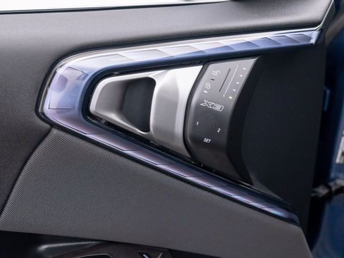 New 2026 BMW X3 xDrive30 w/ Premium Package AWD/4WD image 13