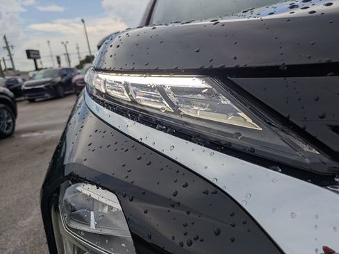 Used 2025 Mitsubishi Outlander SE FWD image 10