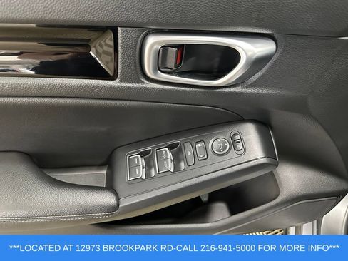 Used 2024 Honda Civic EX-L image 8
