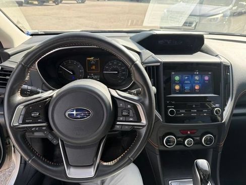 Used 2020 Subaru Crosstrek 2.0i Premium w/ Moonroof Package 2 AWD/4WD image 13