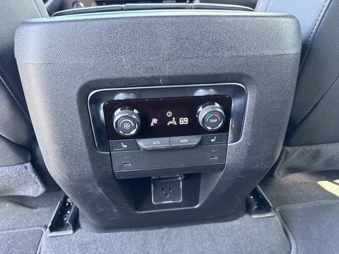Used 2025 Chevrolet Tahoe RST w/ Comfort Package RWD image 32