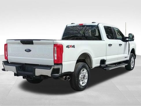 Certified 2025 Ford F250 XLT image 3